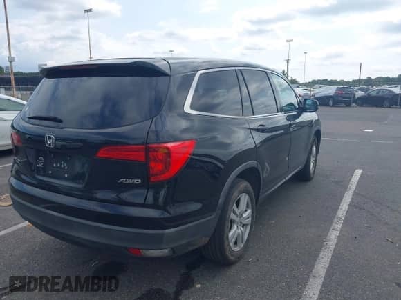 2016 Honda Pilot LX с VIN 5FNYF6H18GB026259, выставлен на аукционе IAAI как лот 42798361 с пробегом 113 649 миль миль и . История ставок и продаж доступна на DreamBid. Изображение 4.