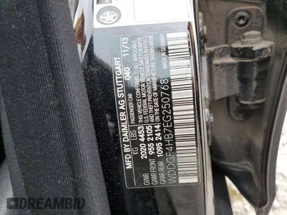 2014 Mercedes-Benz C 250 Sport with VIN WDDGF4HB7EG250768, listed as a Copart auction lot 84007365 with 77,293 mi miles and Clean title. Bid and sale history available at DreamBid. Image 12.