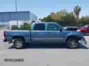 2007 Chevrolet Silverado 1500 LT3 z VIN 2GCEK13Z771156812, wystawiony jako IAAI lot #42443520 z przebiegiem Nie podano mil oraz . Historia ofert i sprzedaży dostępna na DreamBid. Obrazek 13.