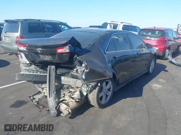 2013 Toyota Camry L with VIN 4T1BF1FK2DU660086, listed as a IAAI auction lot 43123515 with 250,969 mi miles and . Bid and sale history available at DreamBid. Image 4.