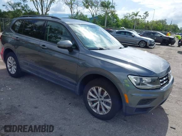 2019 Volkswagen Tiguan S с VIN 3VV1B7AXXKM140285, выставлен на аукционе IAAI как лот 42477921 с пробегом 64 635 миль миль и . История ставок и продаж доступна на DreamBid. Изображение 1.