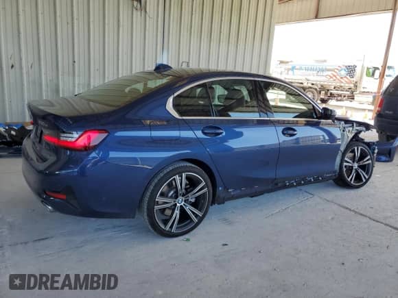 2021 BMW 3 Series 330e xDrive z VIN 3MW5P9J04M8B87501, wystawiony jako Copart lot #56735445 z przebiegiem 25 818 mil mil oraz Szkoda całkowita • Salvage title. Historia ofert i sprzedaży dostępna na DreamBid. Obrazek 3.