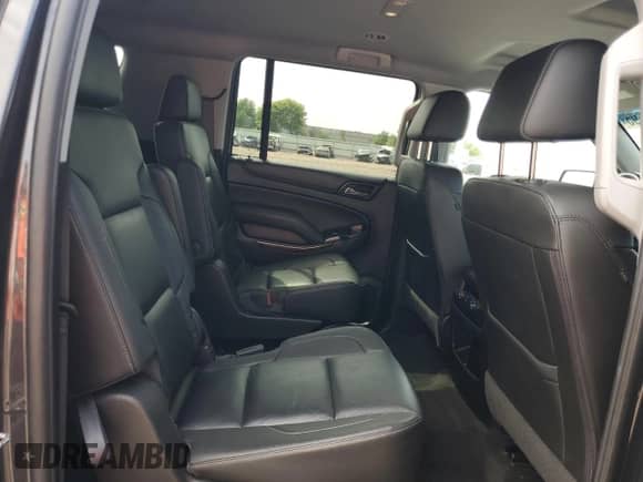 2018 Chevrolet Suburban LT с VIN 1GNSKHKC5JR268779, выставлен на аукционе Copart как лот 70521695 с пробегом 138 086 миль миль и Списание • Salvage title. История ставок и продаж доступна на DreamBid. Изображение 11.