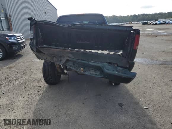 2003 Chevrolet S-10 LS с VIN 1GCCS19XX38105289, выставлен на аукционе Copart как лот 81549855 с пробегом 178 353 миль миль и Списание • Salvage title. История ставок и продаж доступна на DreamBid. Изображение 6.