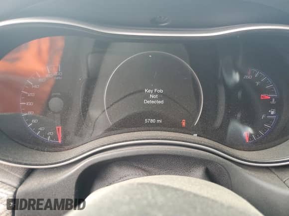 2021 Jeep Grand Cherokee Trackhawk z VIN 1C4RJFN9XMC842590, wystawiony jako Copart lot #58336885 z przebiegiem Nie podano mil oraz Szkoda całkowita • Salvage title. Historia ofert i sprzedaży dostępna na DreamBid. Obrazek 9.