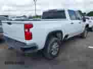 2021 Chevrolet Silverado 2500HD Work Truck z VIN 1GC1YLE76MF129612, wystawiony jako IAAI lot #42409148 z przebiegiem 195 938 mil mil oraz . Historia ofert i sprzedaży dostępna na DreamBid. Obrazek 4.