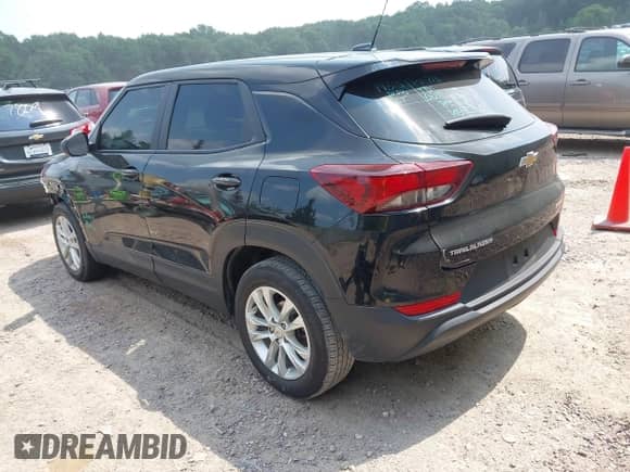2021 Chevrolet TrailBlazer LS z VIN KL79MMS21MB157254, wystawiony jako IAAI lot #42917558 z przebiegiem 54 108 mil mil oraz . Historia ofert i sprzedaży dostępna na DreamBid. Obrazek 3.