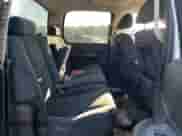 2007 Chevrolet Silverado 3500 с VIN 1GCHK33K57F503686, выставлен на аукционе Copart как лот 61460954 с пробегом Не указан миль и На запчасти • Non repairable. История ставок и продаж доступна на DreamBid. Изображение 10.
