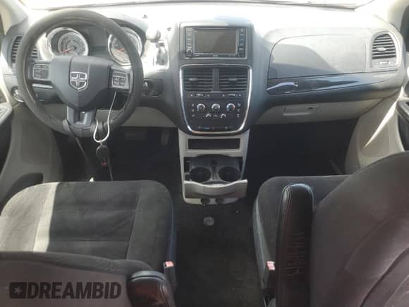 2018 Dodge Grand Caravan SE с VIN 2C4RDGBG4JR273108, выставлен на аукционе Copart как лот 68198355 с пробегом Не указан миль и На запчасти • Non repairable. История ставок и продаж доступна на DreamBid. Изображение 8.