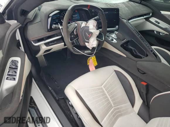 2023 Chevrolet Corvette 3LZ с VIN 1G1YF3D30P5700498, выставлен на аукционе Copart как лот 68145335 с пробегом 3 647 миль миль и Списание • Salvage title. История ставок и продаж доступна на DreamBid. Изображение 8.