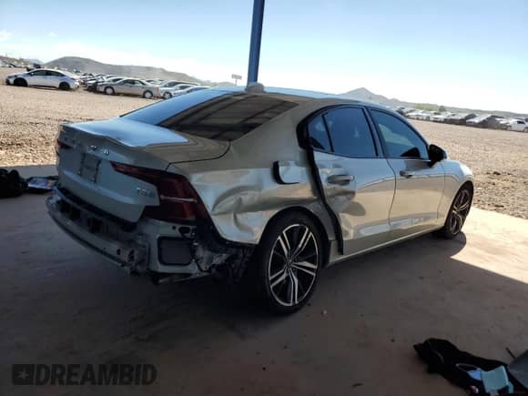 2019 Volvo S60 R-Design с VIN 7JR102FM4KG003862, выставлен на аукционе Copart как лот 80722365 с пробегом 32 343 миль миль и Списание • Salvage title. История ставок и продаж доступна на DreamBid. Изображение 3.