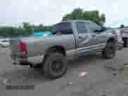 2006 Dodge 2500 SLT z VIN 3D7KS28C06G125152, wystawiony jako IAAI lot #42309541 z przebiegiem 297 959 mil mil oraz . Historia ofert i sprzedaży dostępna na DreamBid. Obrazek 4.