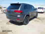 2017 Jeep Grand Cherokee 75th Anniversary z VIN 1C4RJEAG2HC829272, wystawiony jako IAAI lot #41908383 z przebiegiem 82 323 mil mil oraz . Historia ofert i sprzedaży dostępna na DreamBid. Obrazek 4.