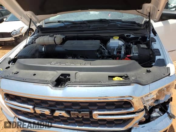 2022 Ram 1500 Big Horn z VIN 1C6RRFFG3NN461618, wystawiony jako Copart lot #62813325 z przebiegiem 22 648 mil mil oraz Szkoda całkowita • Salvage title. Historia ofert i sprzedaży dostępna na DreamBid. Obrazek 11.