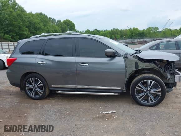 2020 Nissan Pathfinder Platinum с VIN 5N1DR2DM1LC585198, выставлен на аукционе IAAI как лот 42451764 с пробегом 60 692 миль миль и . История ставок и продаж доступна на DreamBid. Изображение 13.