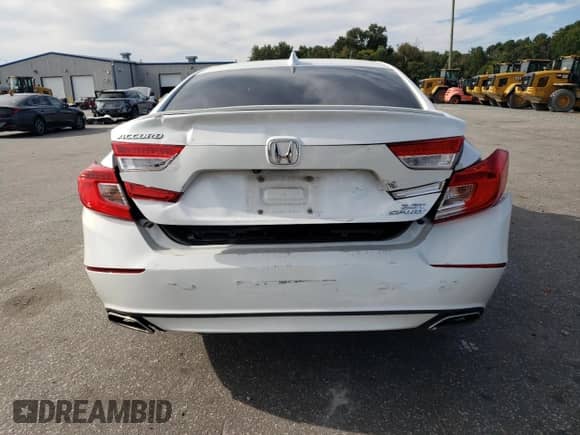 2018 Honda Accord Sport z VIN 1HGCV2F34JA025749, wystawiony jako Copart lot #71972515 z przebiegiem 141 749 mil mil oraz Szkoda całkowita • Salvage title. Historia ofert i sprzedaży dostępna na DreamBid. Obrazek 6.