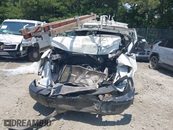 2019 Chevrolet Express Cargo z VIN 1GCWGAFP0K1351293, wystawiony jako IAAI lot #42499545 z przebiegiem Nie podano mil oraz . Historia ofert i sprzedaży dostępna na DreamBid. Obrazek 12.