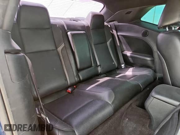 2016 Dodge Challenger SXT z VIN 2C3CDZAG4GH332051, wystawiony jako Copart lot #81101415 z przebiegiem 120 412 mil mil oraz Szkoda całkowita • Salvage title. Historia ofert i sprzedaży dostępna na DreamBid. Obrazek 10.