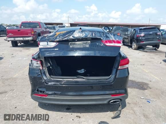 2018 Kia Optima LX с VIN 5XXGT4L37JG221999, выставлен на аукционе IAAI как лот 42937624 с пробегом 98 336 миль миль и . История ставок и продаж доступна на DreamBid. Изображение 16.