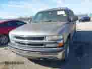 2002 Chevrolet Suburban LT с VIN 1GNFK16Z42J208368, выставлен на аукционе IAAI как лот 41866303 с пробегом 314 682 миль миль и . История ставок и продаж доступна на DreamBid. Изображение 6.
