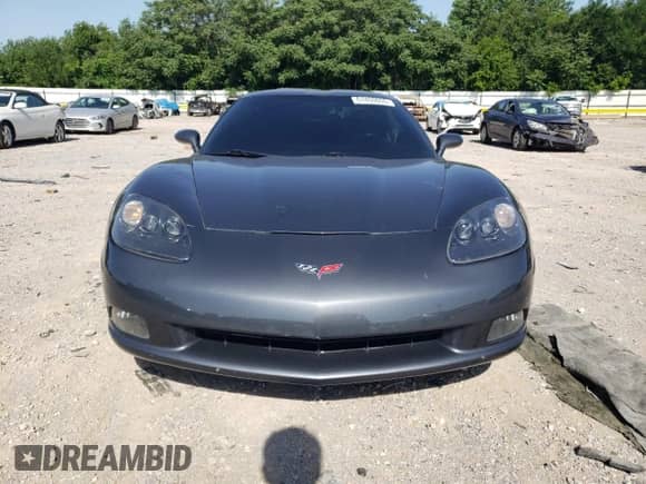 2010 Chevrolet Corvette 2LT с VIN 1G1YF2DW8A5107225, выставлен на аукционе Copart как лот 61450055 с пробегом 66 014 миль миль и Списание • Salvage title. История ставок и продаж доступна на DreamBid. Изображение 5.