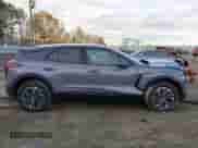 2024 Chevrolet Blazer EV eAWD LT z VIN 3GNKDBRJXRS267793, wystawiony jako IAAI lot #41129388 z przebiegiem Nie podano mil oraz . Historia ofert i sprzedaży dostępna na DreamBid. Obrazek 12.