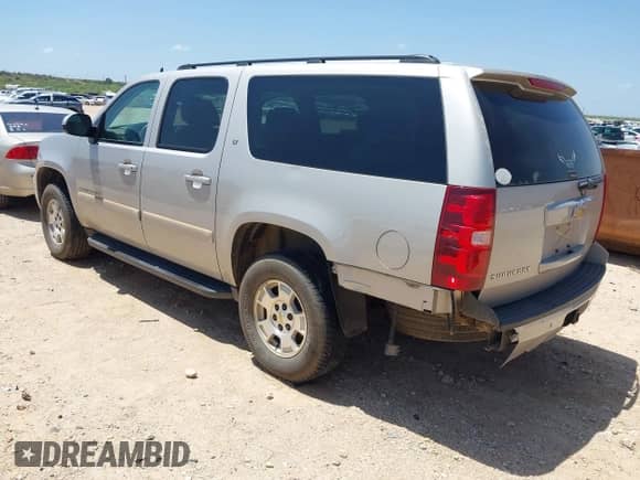 2008 Chevrolet Suburban LTZ с VIN 1GNFC16J18R119018, выставлен на аукционе IAAI как лот 42677575 с пробегом 338 879 миль миль и . История ставок и продаж доступна на DreamBid. Изображение 3.