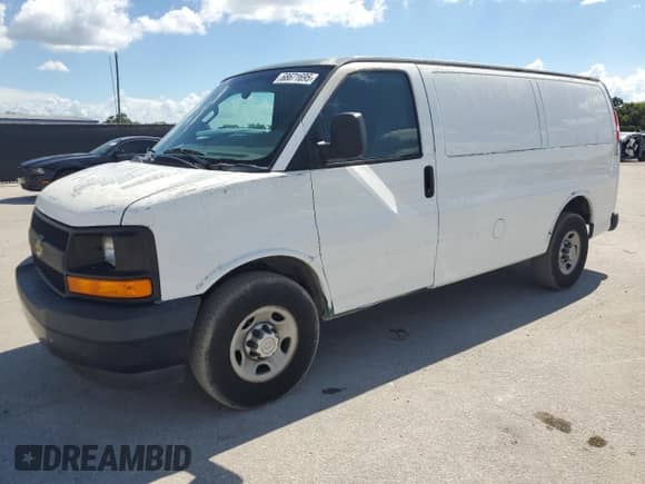 2017 Chevrolet Express Cargo z VIN 1GCWGAFF9H1180351, wystawiony jako Copart lot #70065135 z przebiegiem 191 567 mil mil oraz Czysty tytuł • Clean title. Historia ofert i sprzedaży dostępna na DreamBid. Obrazek 1.