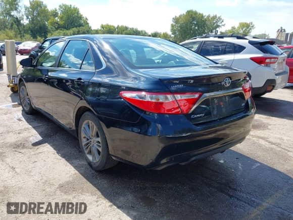 2017 Toyota Camry XLE с VIN 4T1BF1FK0HU700980, выставлен на аукционе IAAI как лот 43327320 с пробегом 121 998 миль миль и . История ставок и продаж доступна на DreamBid. Изображение 3.