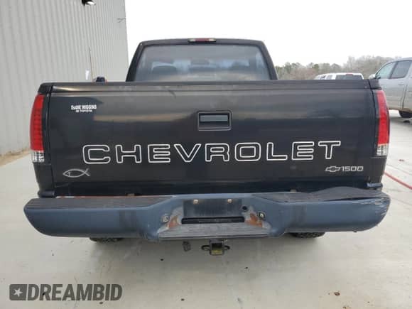 1998 Chevrolet Silverado 1500 with VIN 1GCEC14W1WZ225923, listed as a Copart auction lot 45742875 with 171,077 mi miles and Salvage title. Bid and sale history available at DreamBid. Image 6.