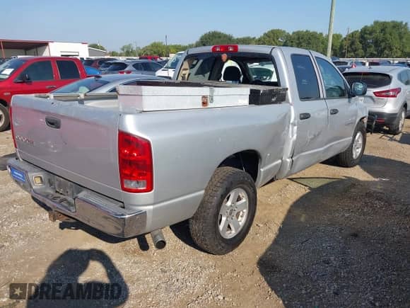 2003 Dodge 1500 ST with VIN 1D7HA18NX3J524198, listed as a IAAI auction lot 42887443 with 303,684 mi miles and . Bid and sale history available at DreamBid. Image 4.