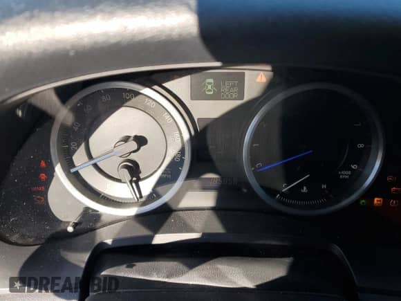 2008 Lexus IS F with VIN JTHBP262585001859, listed as a Copart auction lot 86517534 with 185,856 mi miles and Salvage title. Bid and sale history available at DreamBid. Image 9.