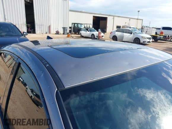 2024 Hyundai Elantra N Line z VIN KMHLR4DF4RU822245, wystawiony jako IAAI lot #42729077 z przebiegiem 4 031 mil mil oraz . Historia ofert i sprzedaży dostępna na DreamBid. Obrazek 19.