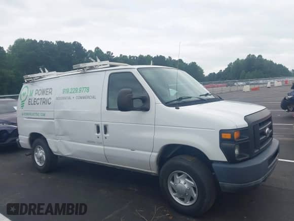 2014 Ford Econoline Cargo Commercial с VIN 1FTNE2EWXEDA84022, выставлен на аукционе IAAI как лот 42886331 с пробегом 131 357 миль миль и . История ставок и продаж доступна на DreamBid. Изображение 13.