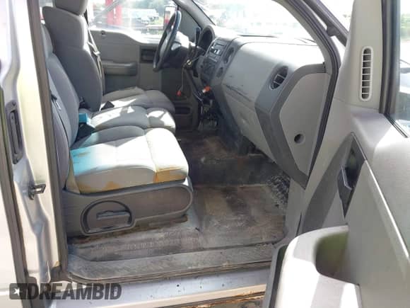 2006 Ford F-150 XL z VIN 1FTRF12256KE04659, wystawiony jako IAAI lot #43419746 z przebiegiem Nie podano mil oraz . Historia ofert i sprzedaży dostępna na DreamBid. Obrazek 5.