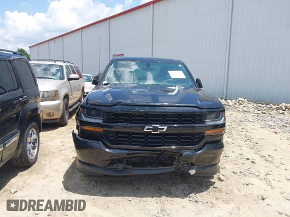 2017 Chevrolet Silverado 1500 Custom с VIN 1GCRCPEC7HZ377121, выставлен на аукционе IAAI как лот 42767022 с пробегом 156 857 миль миль и . История ставок и продаж доступна на DreamBid. Изображение 11.