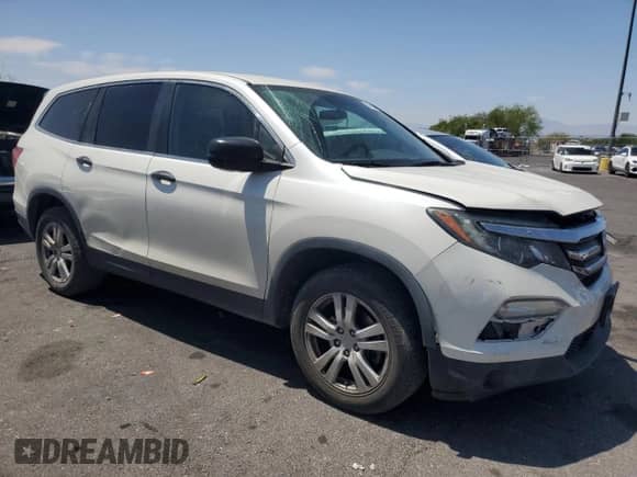 2017 Honda Pilot LX z VIN 5FNYF5H18HB031487, wystawiony jako Copart lot #58696765 z przebiegiem 120 109 mil mil oraz Szkoda całkowita • Salvage title. Historia ofert i sprzedaży dostępna na DreamBid. Obrazek 4.
