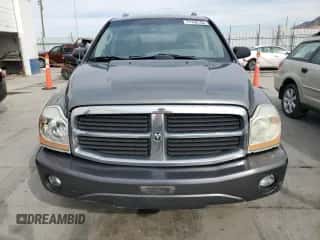 2005 Dodge Durango SLT with VIN 1D4HB48N95F567190, listed as a Copart auction lot 71700184 with 206,131 mi miles and Salvage title. Bid and sale history available at DreamBid. Image 5.