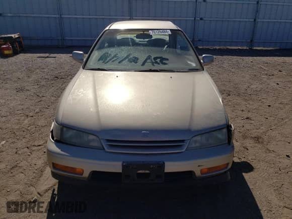 1994 Honda Accord LX z VIN 1HGCD5631RA137411, wystawiony jako Copart lot #76126484 z przebiegiem 212 681 mil mil oraz Szkoda całkowita • Salvage title. Historia ofert i sprzedaży dostępna na DreamBid. Obrazek 5.