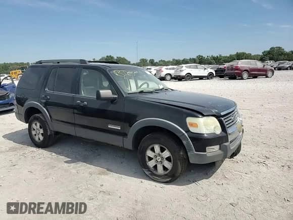 2006 Ford Explorer XLT с VIN 1FMEU73E26UB70870, выставлен на аукционе Copart как лот 70656335 с пробегом 203 258 миль миль и Списание • Salvage title. История ставок и продаж доступна на DreamBid. Изображение 13.