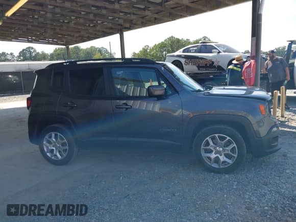 2018 Jeep Renegade Latitude with VIN ZACCJABB8JPH27476, listed as a IAAI auction lot 43292398 with 124,850 mi miles and . Bid and sale history available at DreamBid. Image 13.