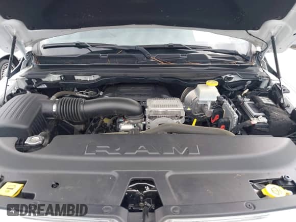 2022 Ram 1500 Limited z VIN 1C6SRFHTXNN361995, wystawiony jako IAAI lot #43082302 z przebiegiem 76 691 mil mil oraz . Historia ofert i sprzedaży dostępna na DreamBid. Obrazek 10.