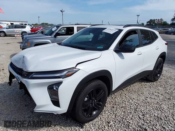 2025 Chevrolet Trax ACTIV с VIN KL77LKEP9SC210618, выставлен на аукционе IAAI как лот 43163539 с пробегом 8 293 миль миль и . История ставок и продаж доступна на DreamBid. Изображение 17.