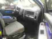 2014 Ram 1500 Express z VIN 1C6RR7FTXES375128, wystawiony jako IAAI lot #42590157 z przebiegiem 194 958 mil mil oraz . Historia ofert i sprzedaży dostępna na DreamBid. Obrazek 5.