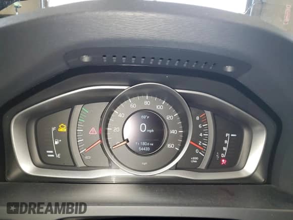 2017 Volvo S60 Dynamic с VIN YV140MTL1H2420407, выставлен на аукционе Copart как лот 69207975 с пробегом 54 433 миль миль и Списание • Salvage title. История ставок и продаж доступна на DreamBid. Изображение 9.