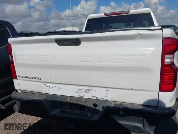 2021 Chevrolet Silverado 1500 Work Truck z VIN 3GCPWAEH3MG443939, wystawiony jako IAAI lot #43369122 z przebiegiem 100 824 mil mil oraz . Historia ofert i sprzedaży dostępna na DreamBid. Obrazek 16.