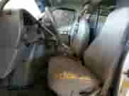 2006 Ford Econoline Cargo z VIN 1FTNE24W06HA75437, wystawiony jako Copart lot #66526185 z przebiegiem 273 636 mil mil oraz Czysty tytuł • Clean title. Historia ofert i sprzedaży dostępna na DreamBid. Obrazek 7.