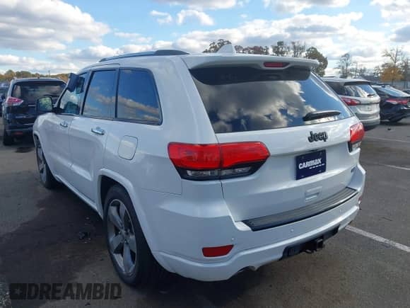 2015 Jeep Grand Cherokee Overland с VIN 1C4RJFCG9FC748530, выставлен на аукционе IAAI как лот 43533615 с пробегом 98 879 миль миль и . История ставок и продаж доступна на DreamBid. Изображение 17.