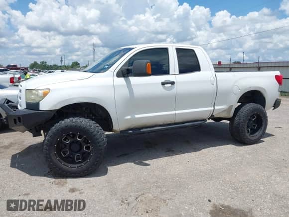 2012 Toyota Tundra с VIN 5TFUM5F19CX036283, выставлен на аукционе IAAI как лот 42566059 с пробегом 221 325 миль миль и . История ставок и продаж доступна на DreamBid. Изображение 14.