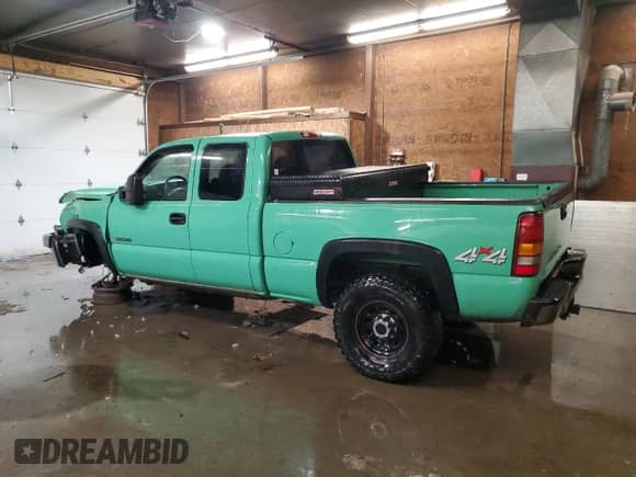 2006 Chevrolet Silverado 2500HD LS z VIN 1GCHK29U66E240602, wystawiony jako Copart lot #42244505 z przebiegiem 200 468 mil mil oraz Szkoda całkowita • Salvage title. Historia ofert i sprzedaży dostępna na DreamBid. Obrazek 2.